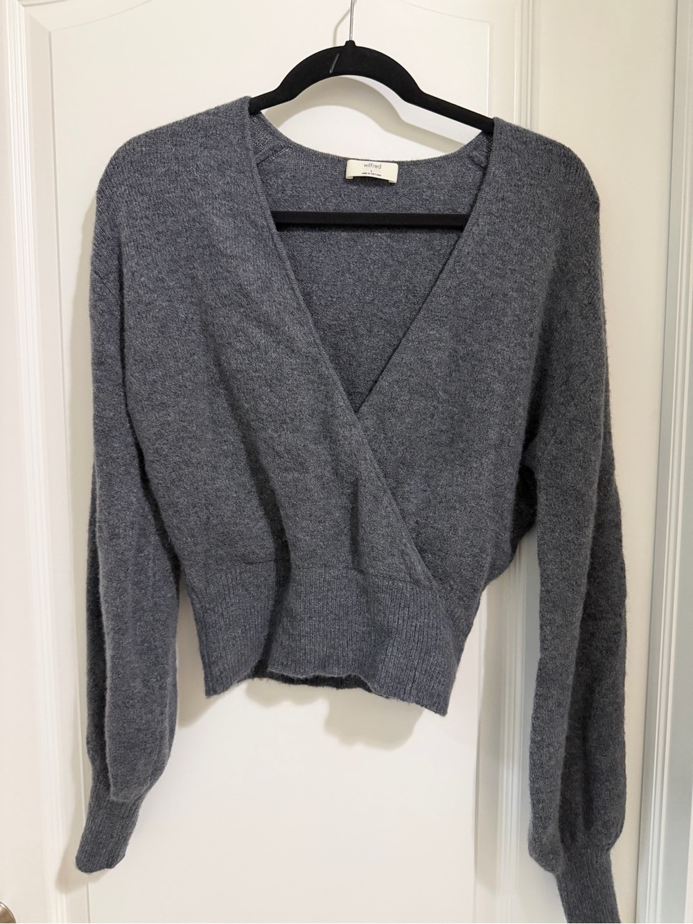 Aritzia Wilfred Dear Sweater Wrap Grey Size S SoftSpoke Wool Cashmere